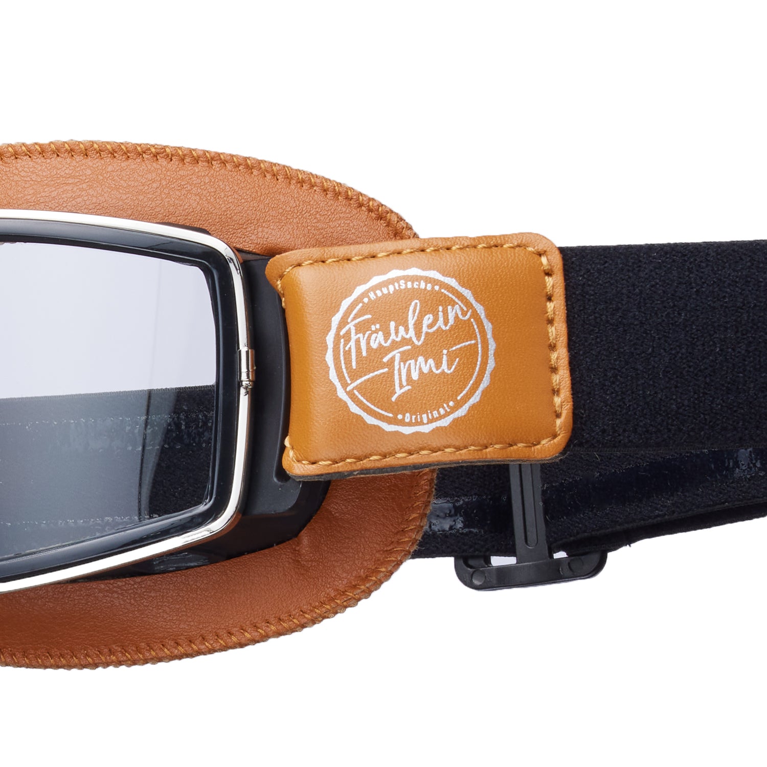 Fräulein Irmi Jethelm Brille mit braunem Lederband